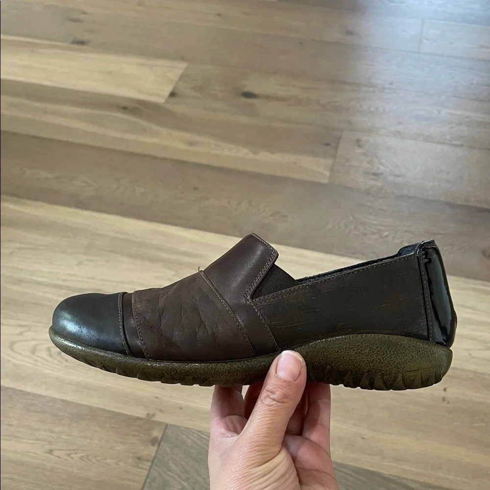 Naot Miro Flat Leather Comfort Shoes Women's Size EU 37 (US 6)